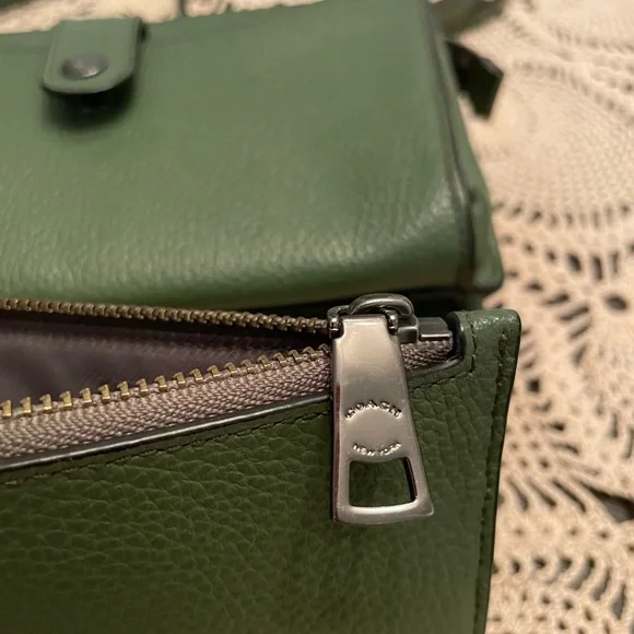 COACH MESSENGER BAG HANDBAG WITH POP-UP POUCH SURPLUS PEBBLE LEATHER - Picture 6 of 11